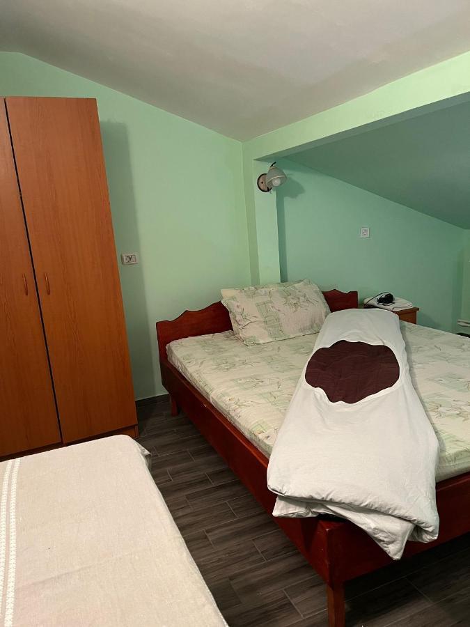 Casa Dina Hotel Băile Herculane Buitenkant foto