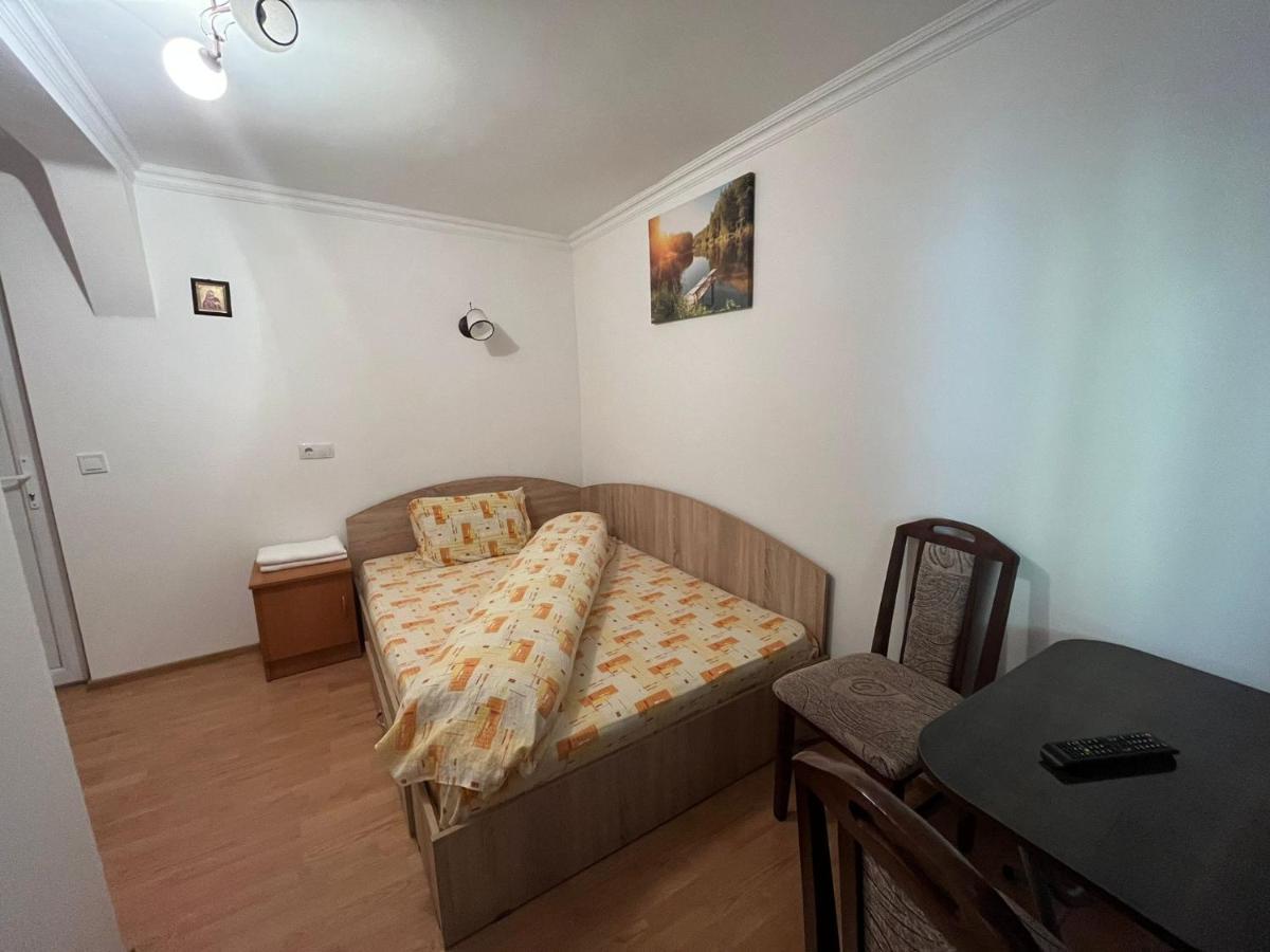 Casa Dina Hotel Băile Herculane Buitenkant foto